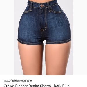 Bundle of Fashion Nova Shorts. Need Gone Fast !!